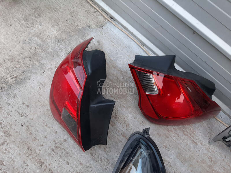 far za Opel Corsa E