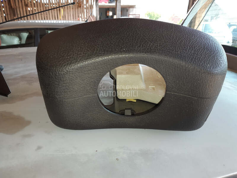 Maska ispod volana za Peugeot 206