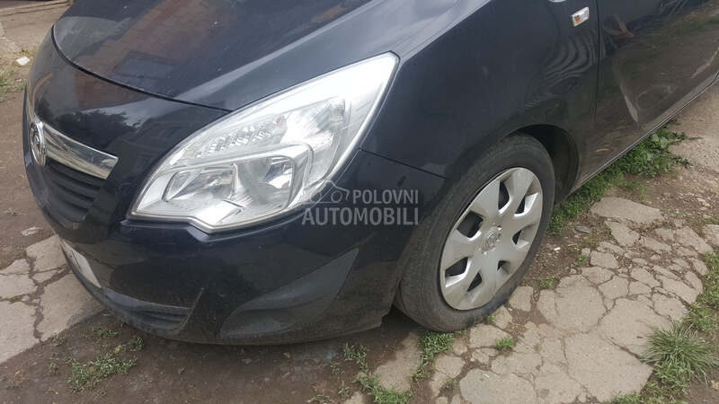 Farovi za Opel Meriva od 2010. do 2013. god.