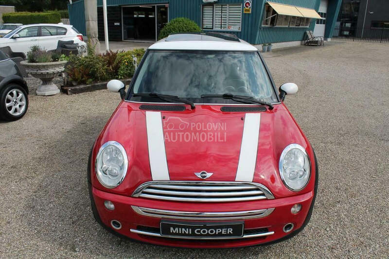 Mini Cooper 2003. god. -  kompletan auto u delovima