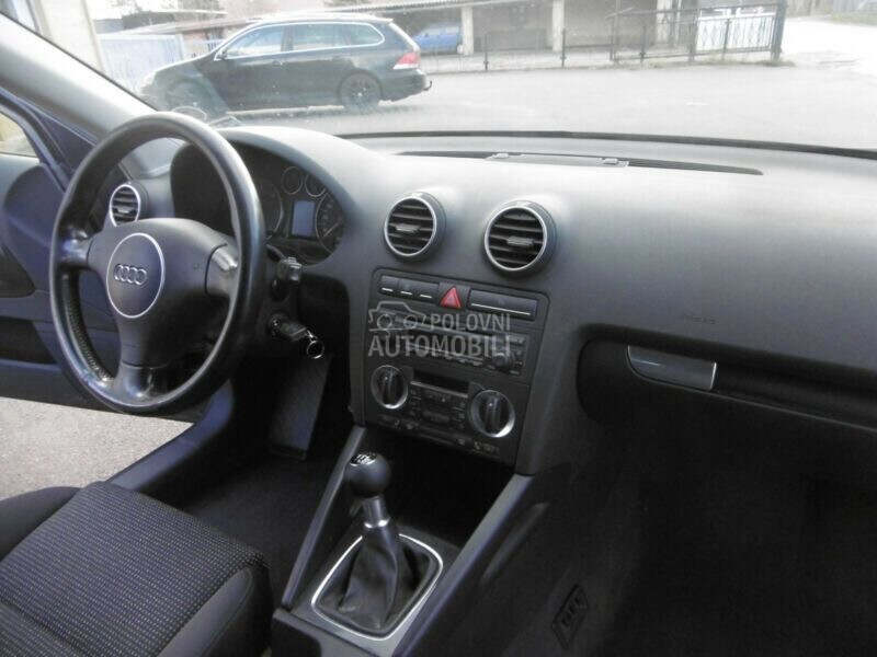kaseta fioka 8p c6 za Audi A3, A4, A6 od 2003. do 2013. god.