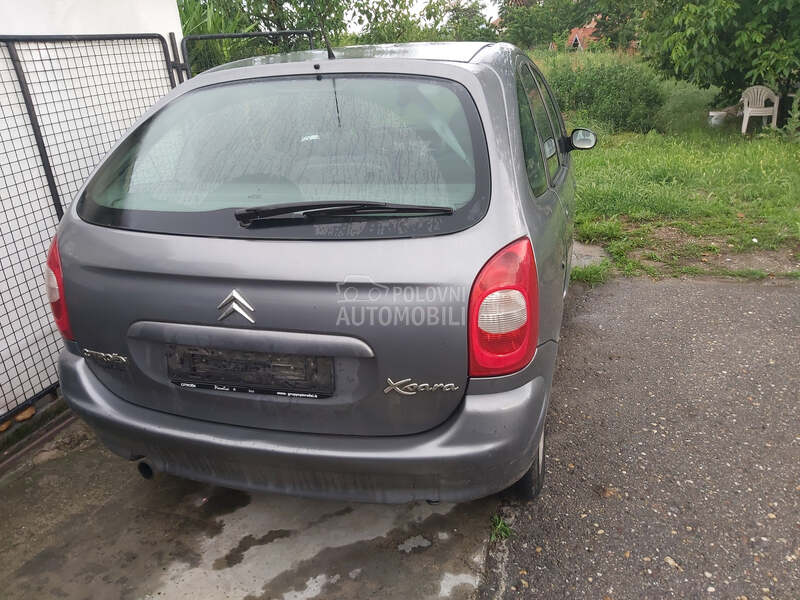Citroen Xsara Picasso 2.0hdi 2003. god. -  kompletan auto u delovima