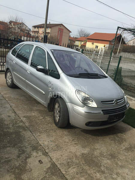 Citroen Xsara Picasso 1.6hdi 2006. god. -  kompletan auto u delovima