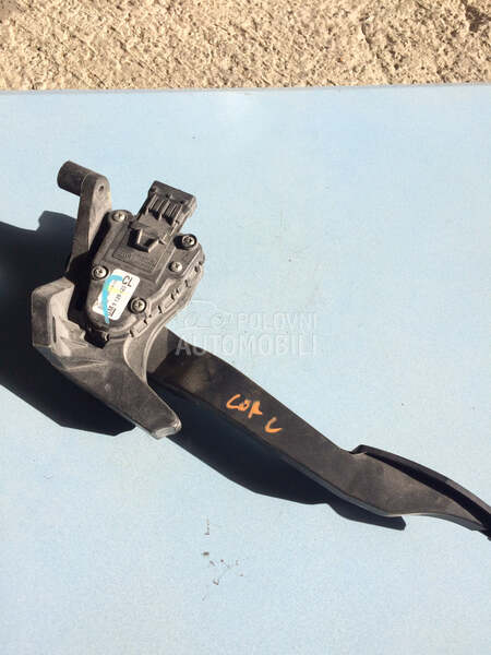 Pedala papucica gasa za Opel Corsa C