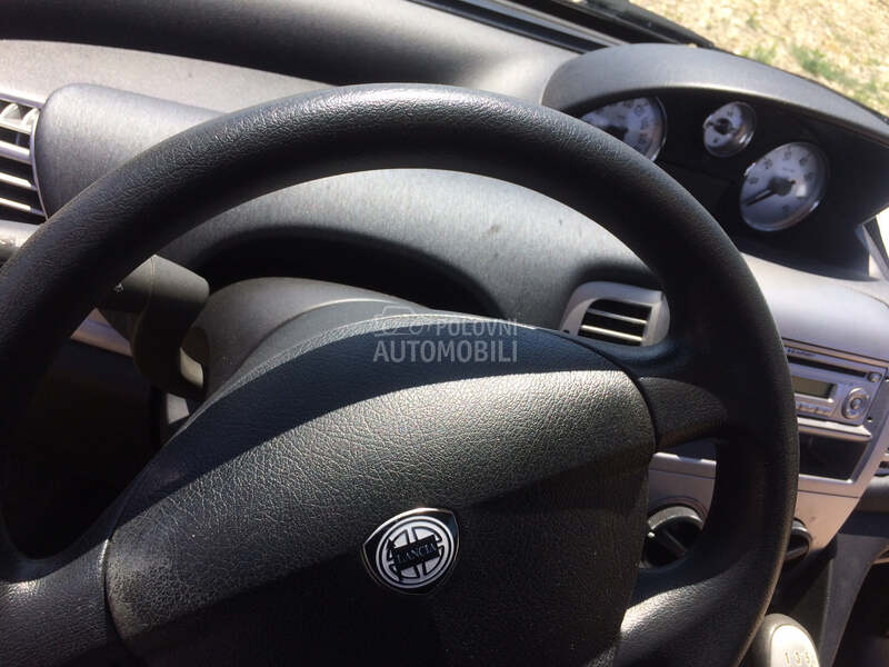 volan za Lancia Ypsilon od 2007. do 2011. god.
