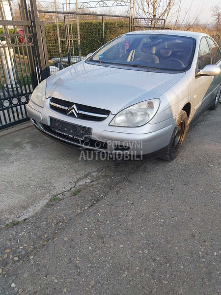 Citroen C5 2003. god. -  kompletan auto u delovima