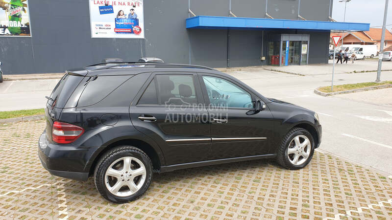 kompletan auto za Mercedes Benz ML 230, ML 250, ML 270 ...