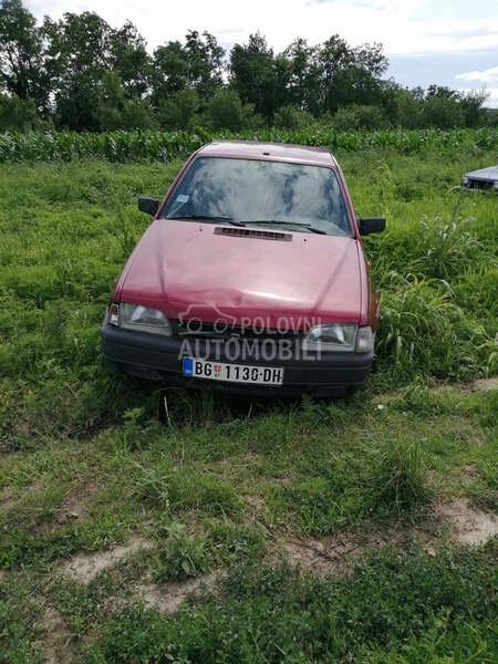 Delovi za Dacia Super Nova 2002. god.