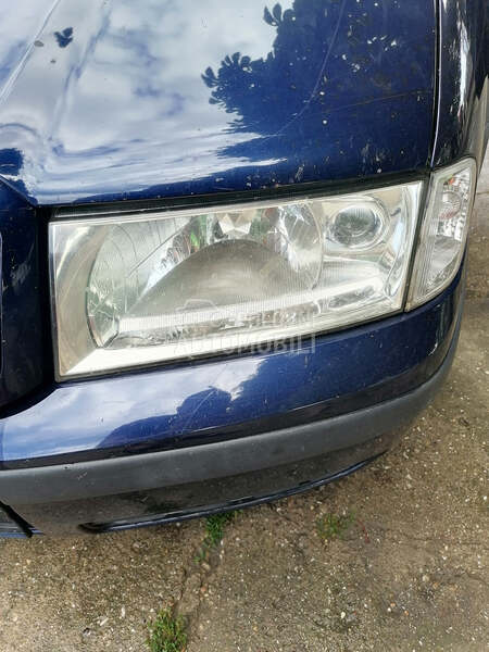 farovi za Škoda Octavia od 2000. do 2007. god.