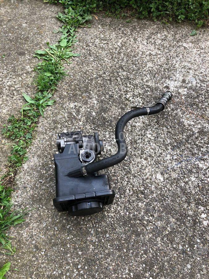 Servo za BMW 320