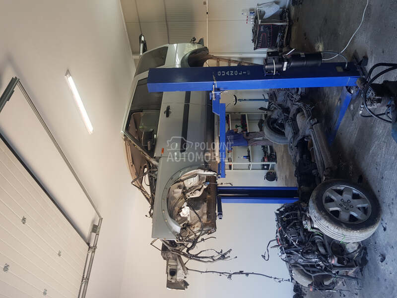 Land Rover Discovery 2.7 -  kompletan auto u delovima