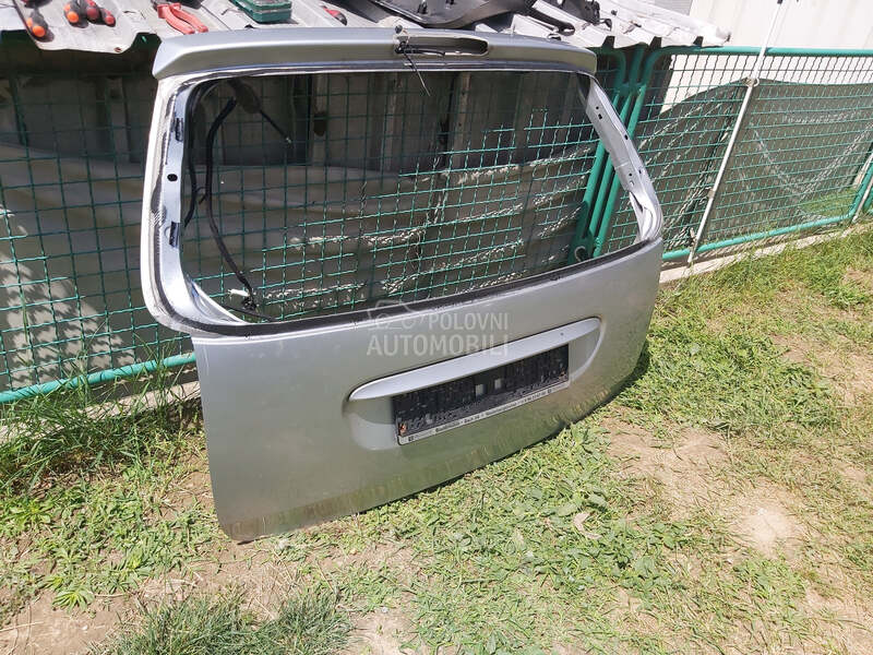 ZADNJA HAUBA za Peugeot 307