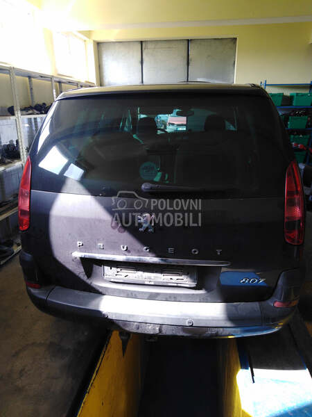 Peugeot 807 HDi 2004. god. -  kompletan auto u delovima