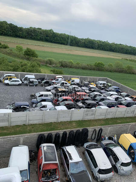 POKLOPAC MOTORA za Renault Captur, Clio, Grand Modus ...