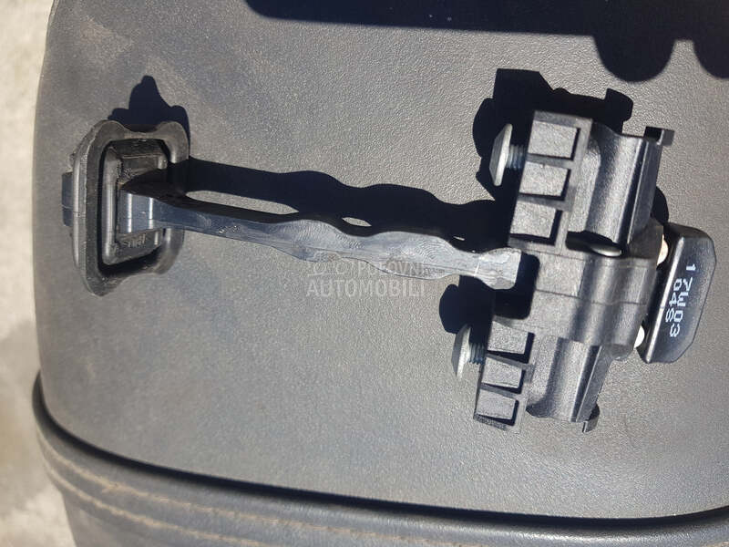granicnik vrata za Volkswagen up! od 2011. do 2017. god.