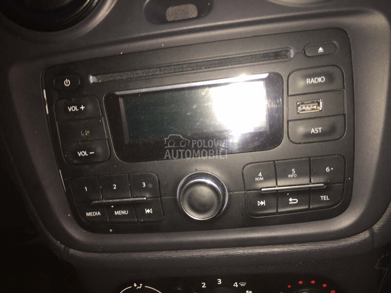 radio za Dacia Dokker