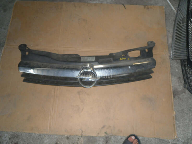 PREDNJA MASKA za Opel Astra H