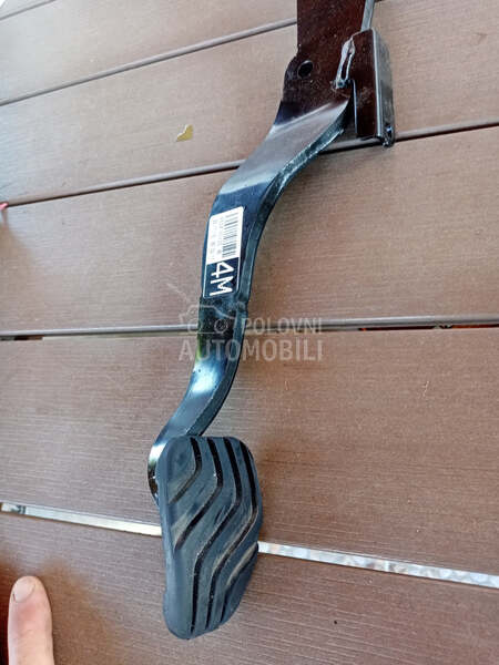 Papučica pedala kočnice za Nissan Qashqai od 2014. do 2020. god.