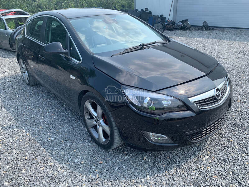 vezni lim/prsa za Opel Astra