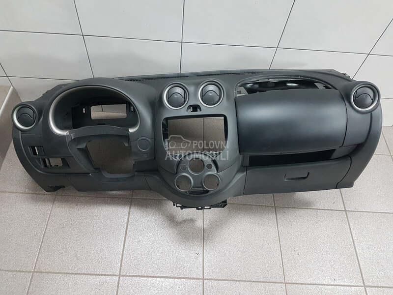 Instrument tabla K13 za Nissan Micra