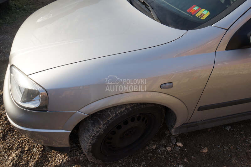 levo krilo za Opel Astra G