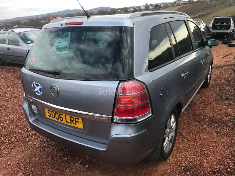 gepek staklo za Opel Zafira