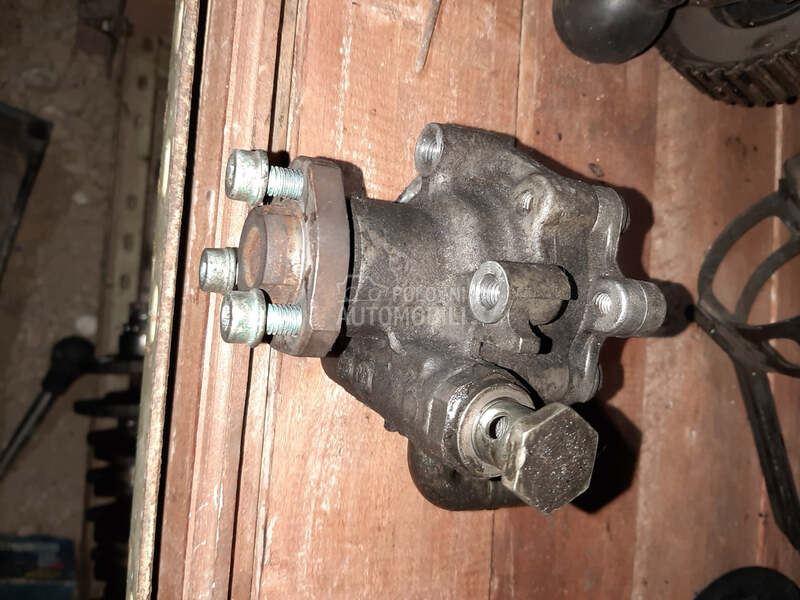 Servo pumpa za Volkswagen Passat B5.5