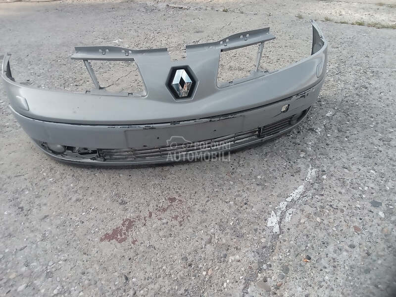 prednji branik za Renault Espace od 2003. do 2006. god.