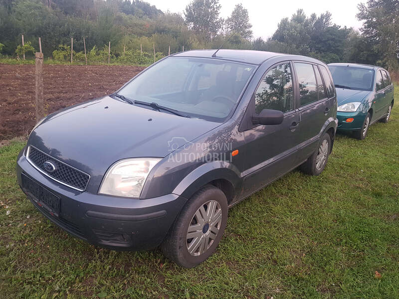 Delovi za Ford Fusion 2005. god.
