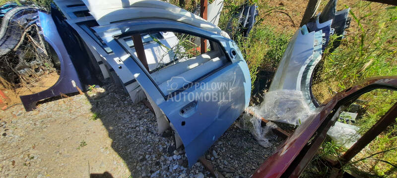 Prednja desna vrata 5V za Fiat Punto