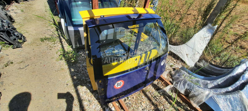 Gepek vrata Model 3 vr za Fiat Punto