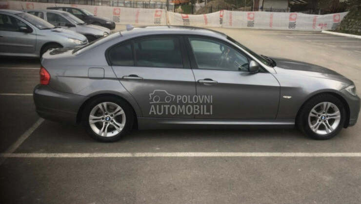 pepeljara e90 e87 za BMW Serija 1, 114, 116 ... od 1995. do 2016. god.
