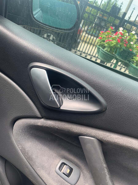 unutrasnja kvaka za Citroen C5 od 2000. do 2007. god.