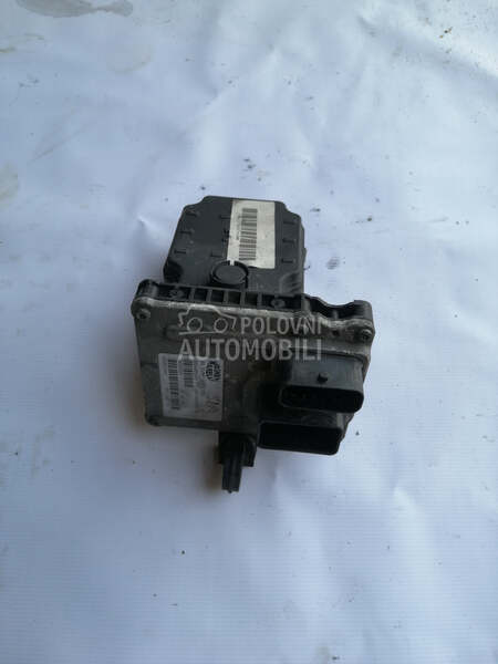 Kompjuter menjaca za Citroen C4 od 2004. do 2010. god.