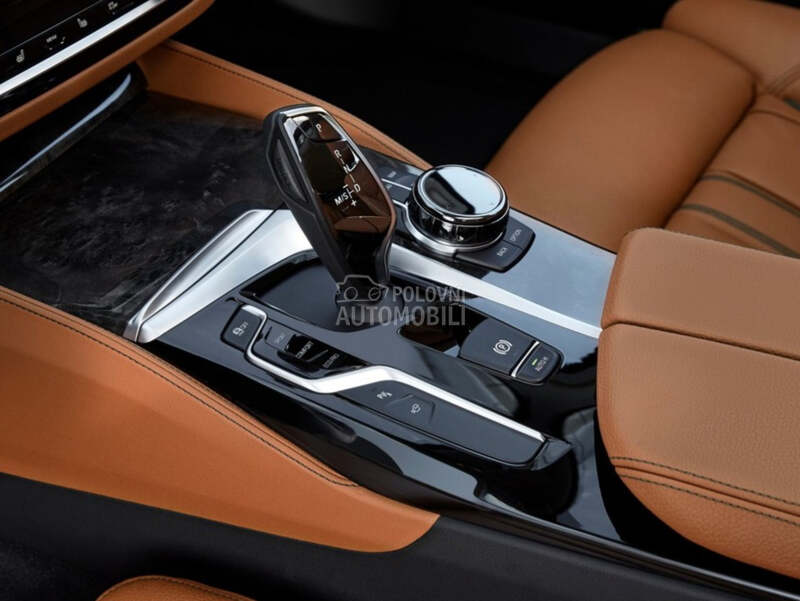 Ručica menjača za BMW Serija 5 od 2016. do 2020. god.