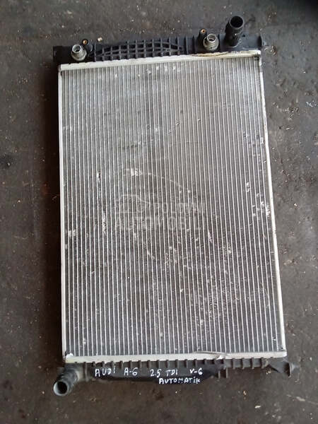 Hladnjak vode 2,5 Automatik za Audi A4, A6 od 1999. do 2004. god.