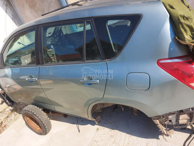 Toyota RAV 4 2008. god. -  kompletan auto u delovima