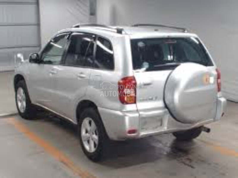 Toyota RAV 4 2004. god. -  kompletan auto u delovima