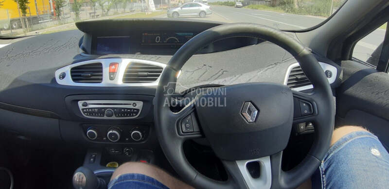 km sat za Renault Scenic