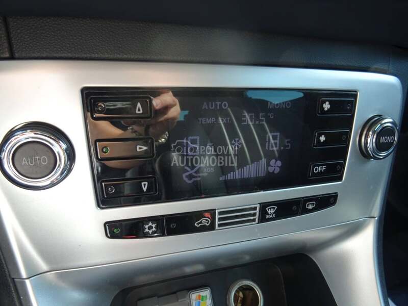 Panel digitalne klime za Lancia Delta