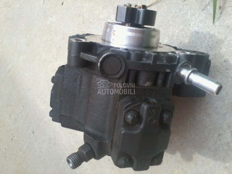 PUMPA BOSH 1,6 HDI 80KW za Peugeot 308, 207, 307 ...
