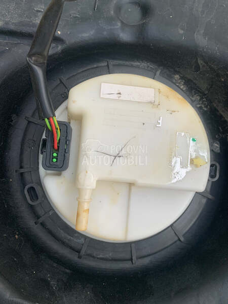 pumpa goriva benzinac za Peugeot 206