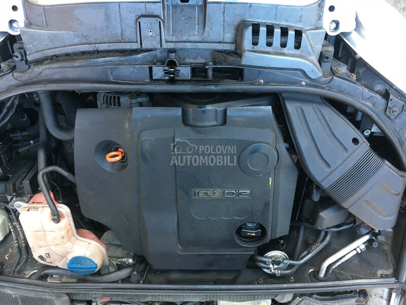 Boca vetrobranske tecnosti b7 za Audi A4