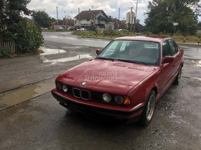 Posuda kočionog ulja e34 za BMW 520