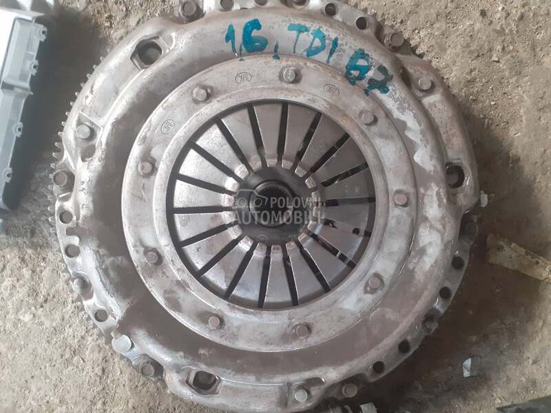 korpa,lamela,zamajac 1,6 tdi za Volkswagen Passat B7