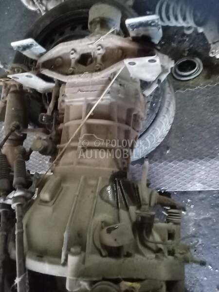 Menjac. 2,4 za Toyota Previa od 1991. do 1997. god.