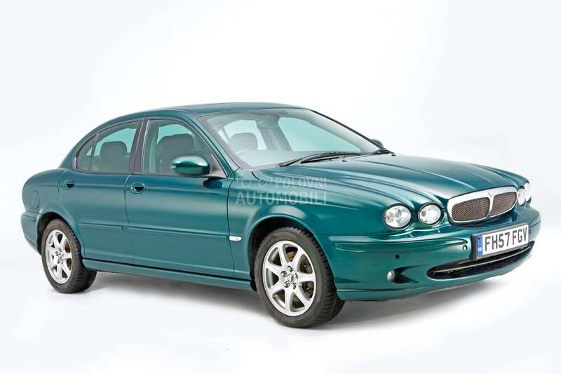 Jaguar X-Type -  kompletan auto u delovima