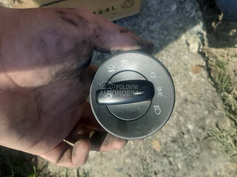 Prekidac svetla za Škoda Octavia