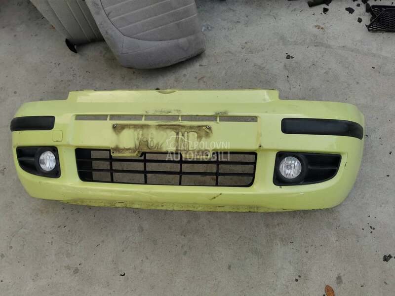 Prednji branik zeleni za Fiat Panda od 2004. do 2011. god.