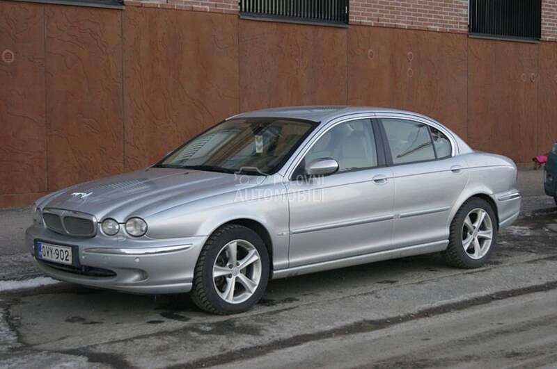 maska u braniku za Jaguar X-Type